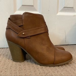 LC Lauren Conrad Booties